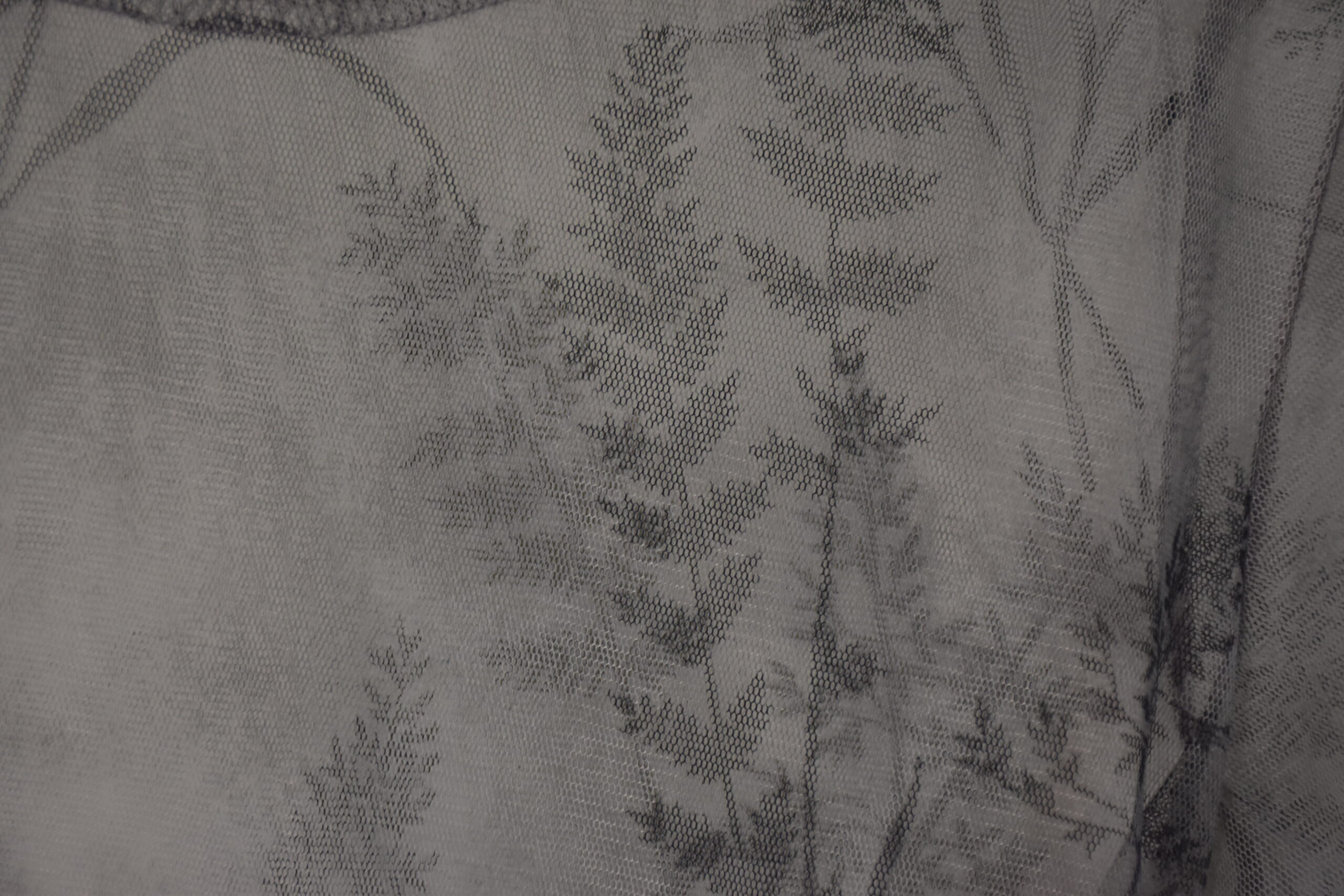 Haut transparent gris