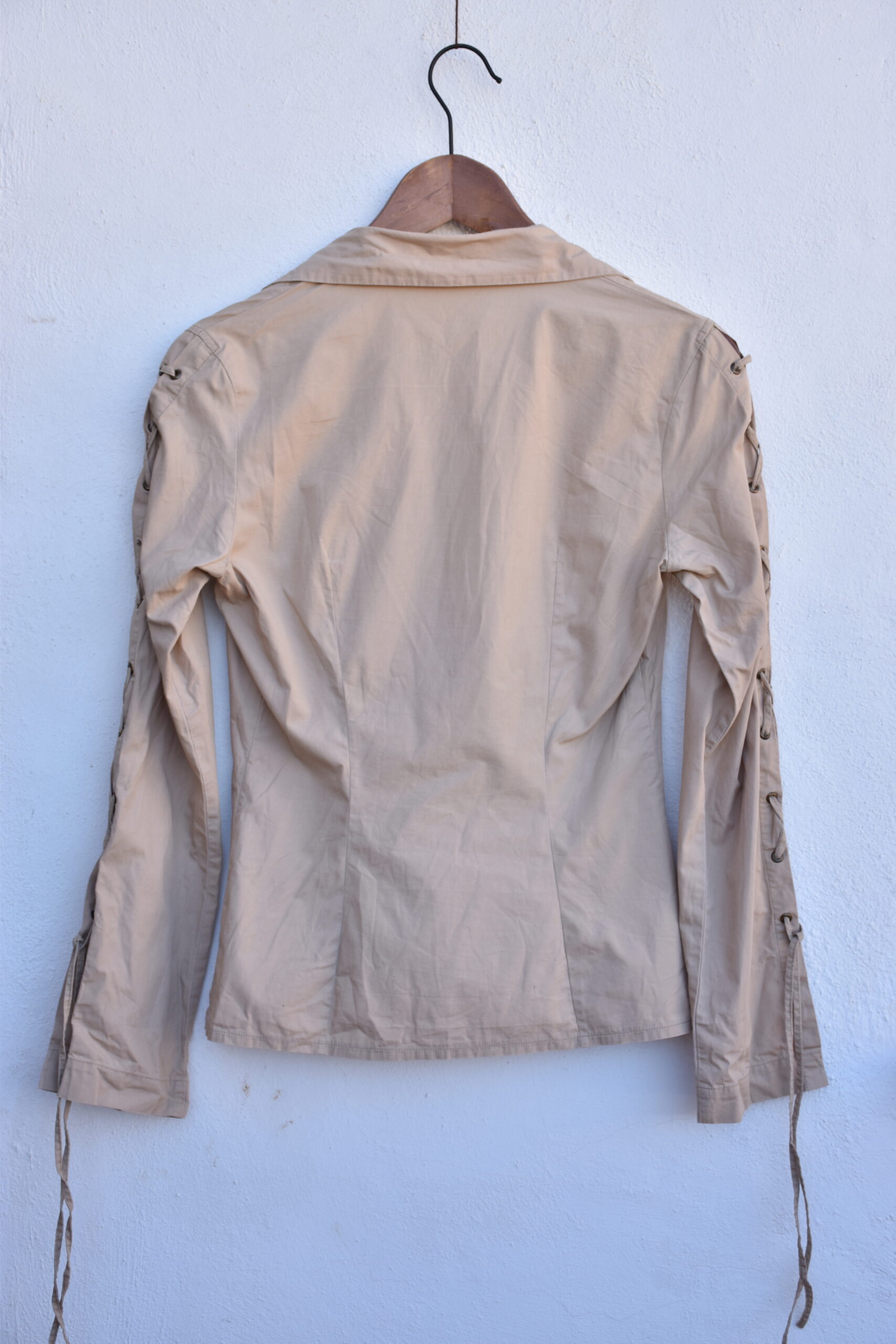 Chemise beige à lassage